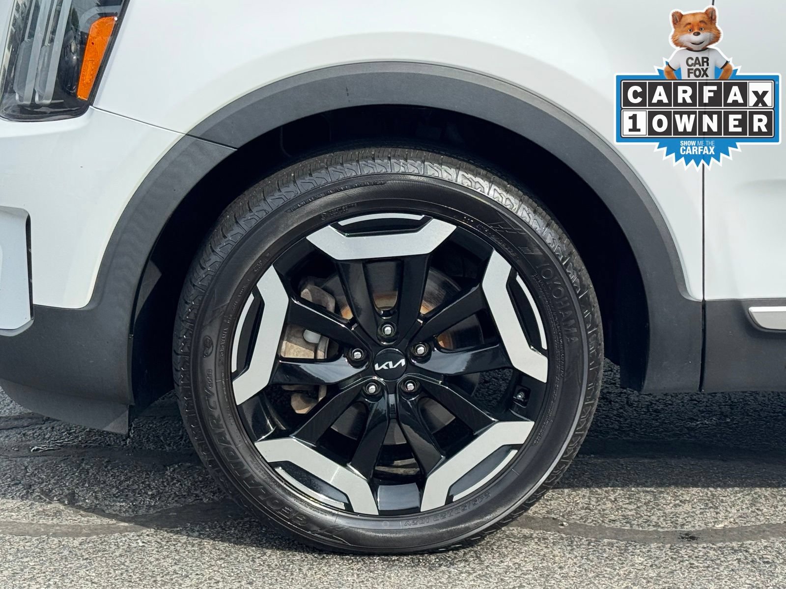 Used 2023 Kia Telluride EX w/ EX Captain's Chair Package FWD image 61