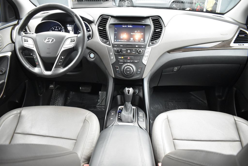 Used 2017 Hyundai Santa Fe Sport w/ 2.4L Tech Package 04 FWD image 13