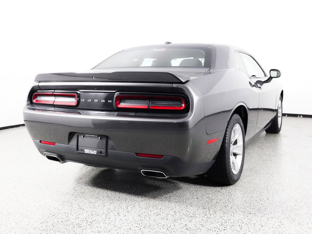 Used 2021 Dodge Challenger SXT image 8