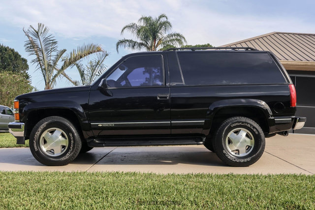 Used 1997 Chevrolet Tahoe 4WD 2-Door w/ Preferred Equipment Group 3 image 1
