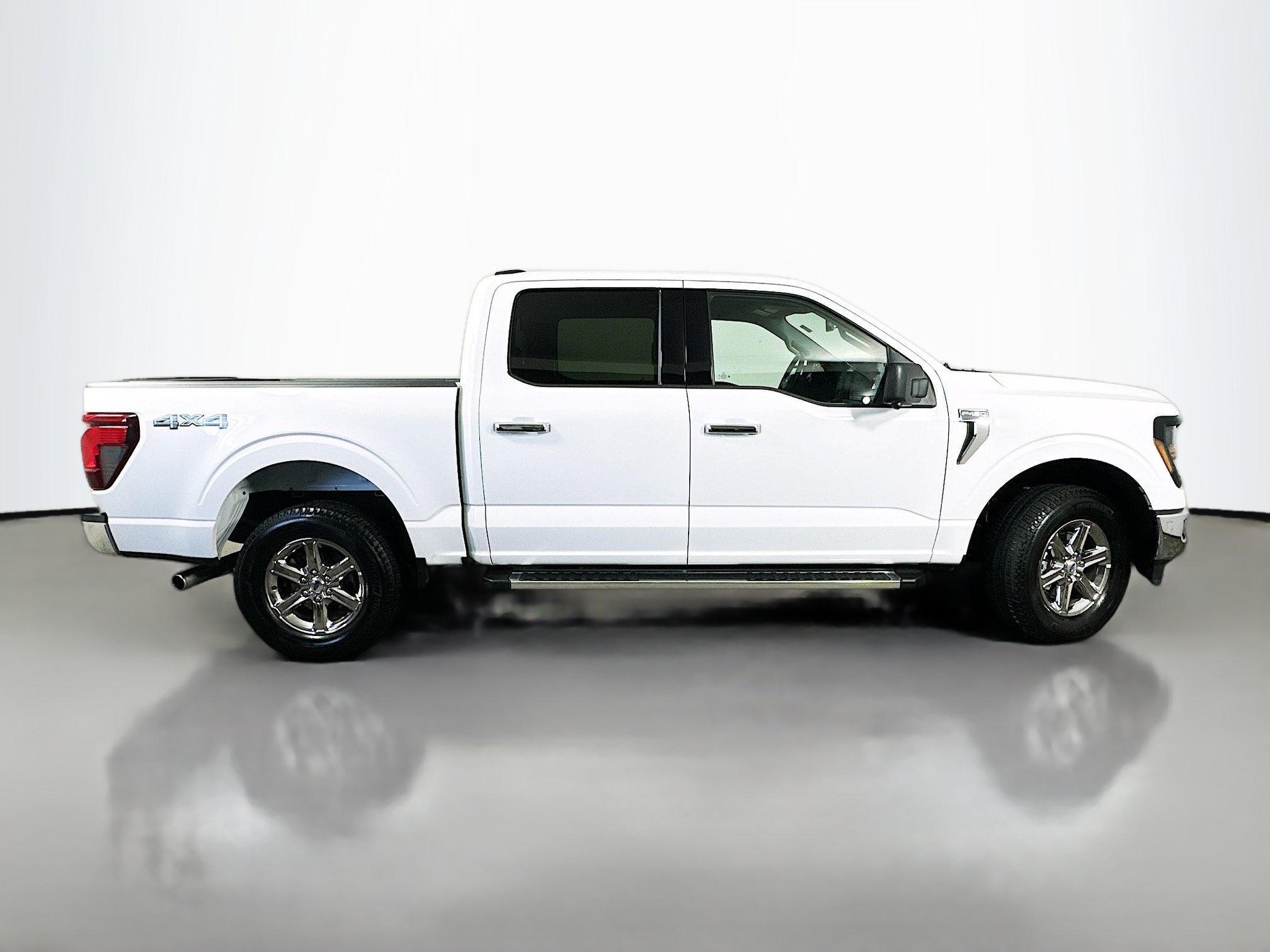 Used 2024 Ford F150 XLT w/ Tow/Haul Package AWD/4WD image 8