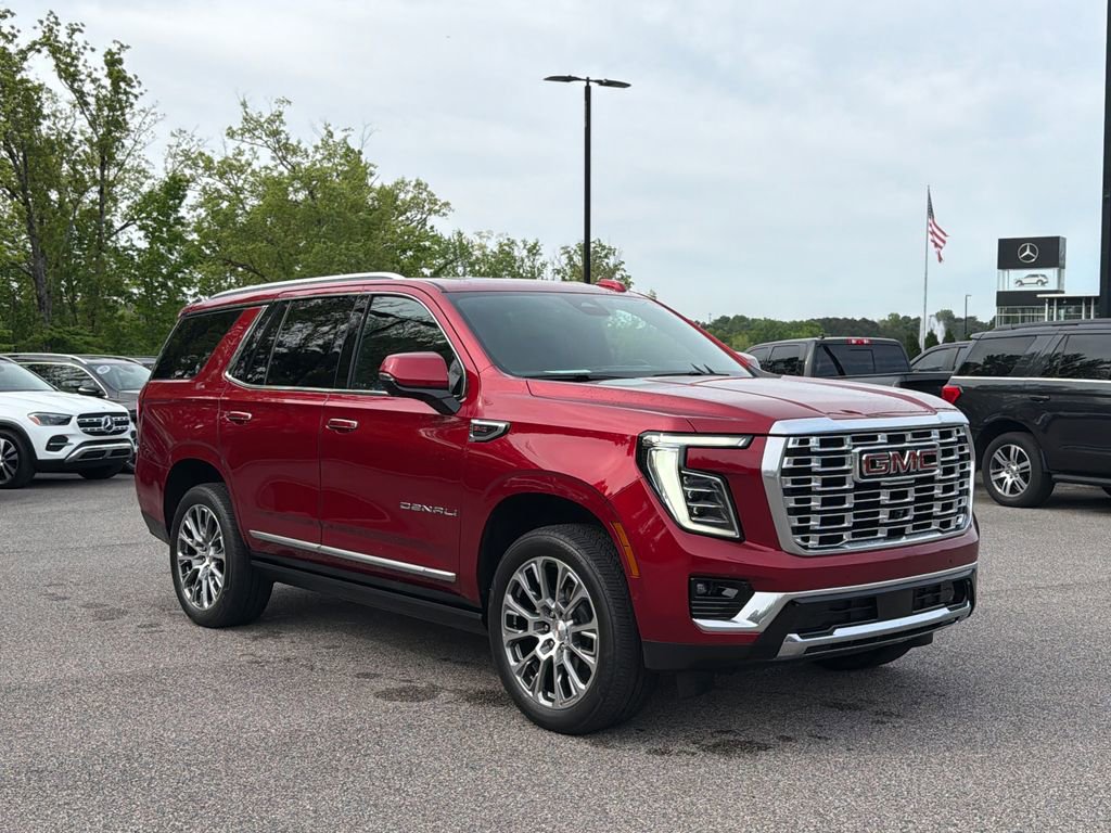 Used 2025 GMC Yukon Denali w/ Denali Reserve Package image 1