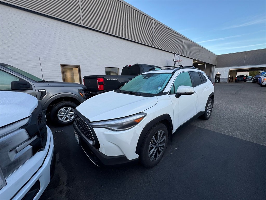 Used 2023 Toyota Corolla Cross XLE