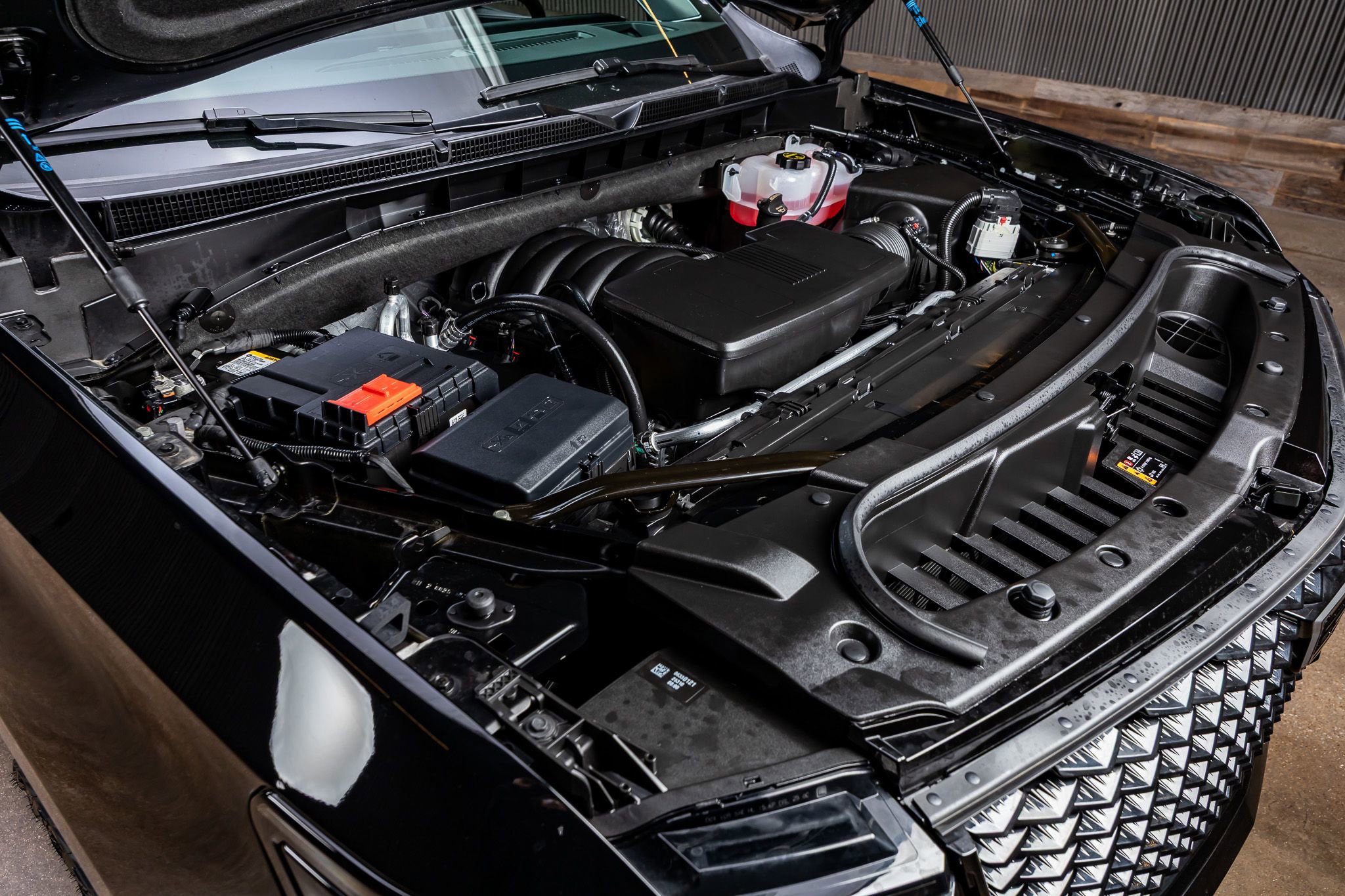 Used 2026 Cadillac Escalade Platinum Sport w/ LPO, ONYX Package image 44