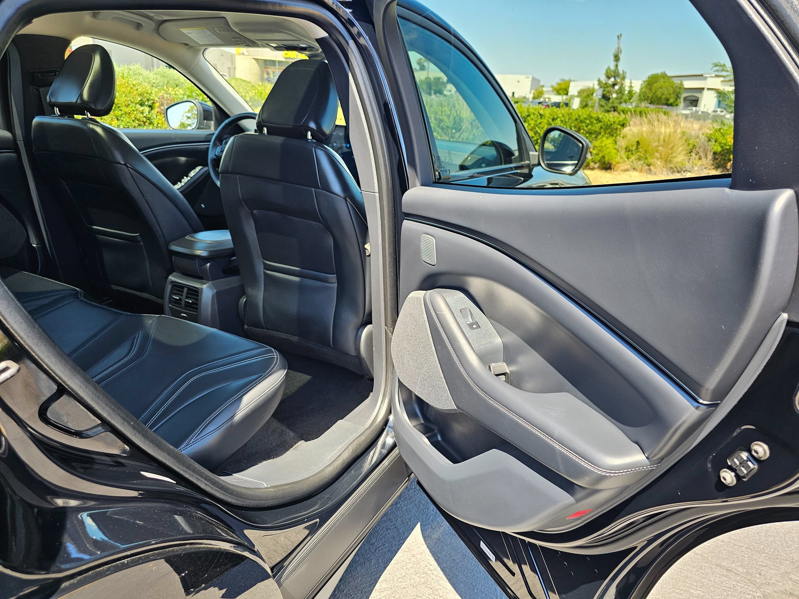 Used 2023 Ford Mustang Mach-E Premium AWD/4WD image 28