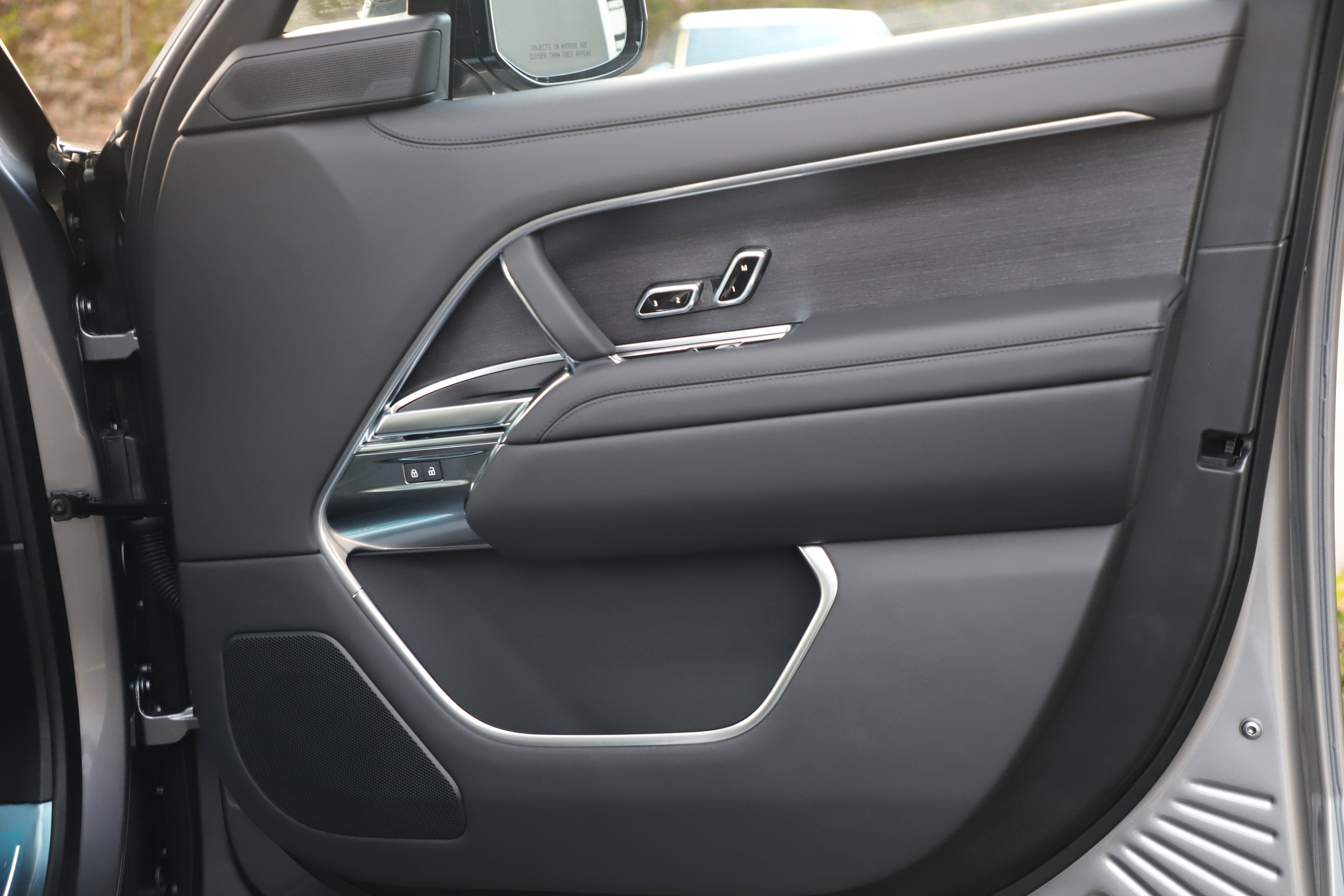 New 2026 Land Rover Range Rover SE AWD/4WD image 11