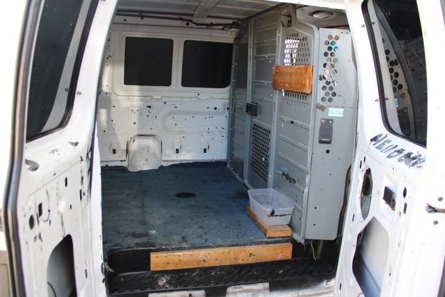 Used 2012 Ford E-150 and Econoline 150 w/ Commercial Cargo Van Pkg RWD image 19