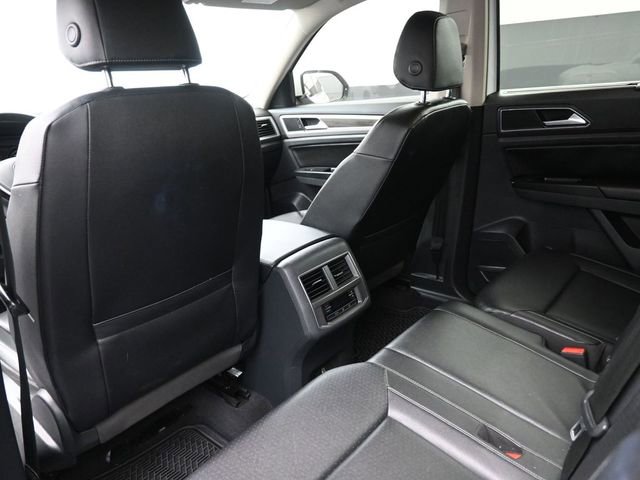 Used 2019 Volkswagen Atlas SE image 2