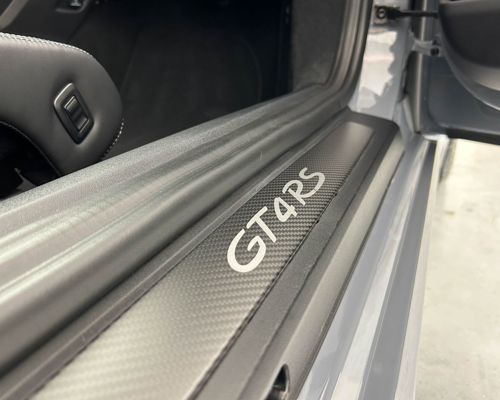 Certified 2025 Porsche 718 Cayman GT4 RS image 24