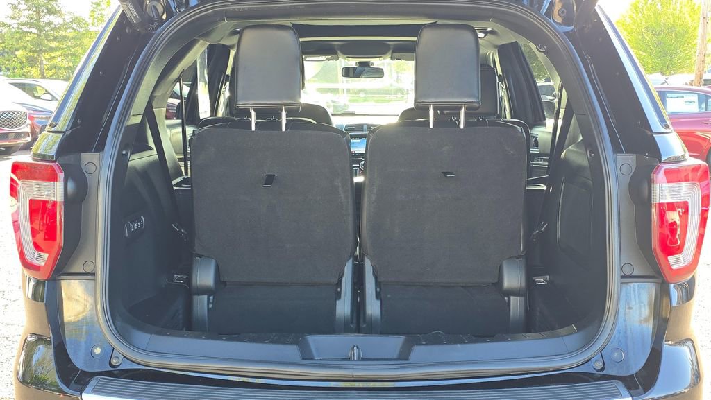 Used 2018 Ford Explorer Platinum AWD/4WD image 14