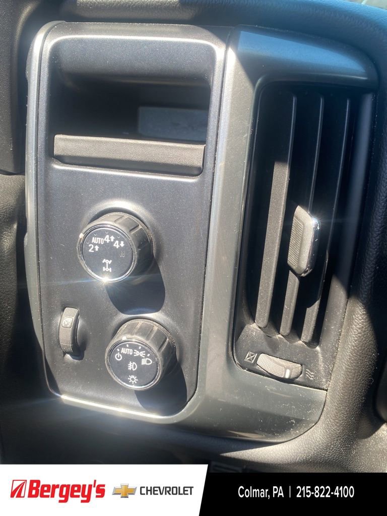 Certified 2017 Chevrolet Silverado 1500 LT w/ All Star Edition AWD/4WD image 35