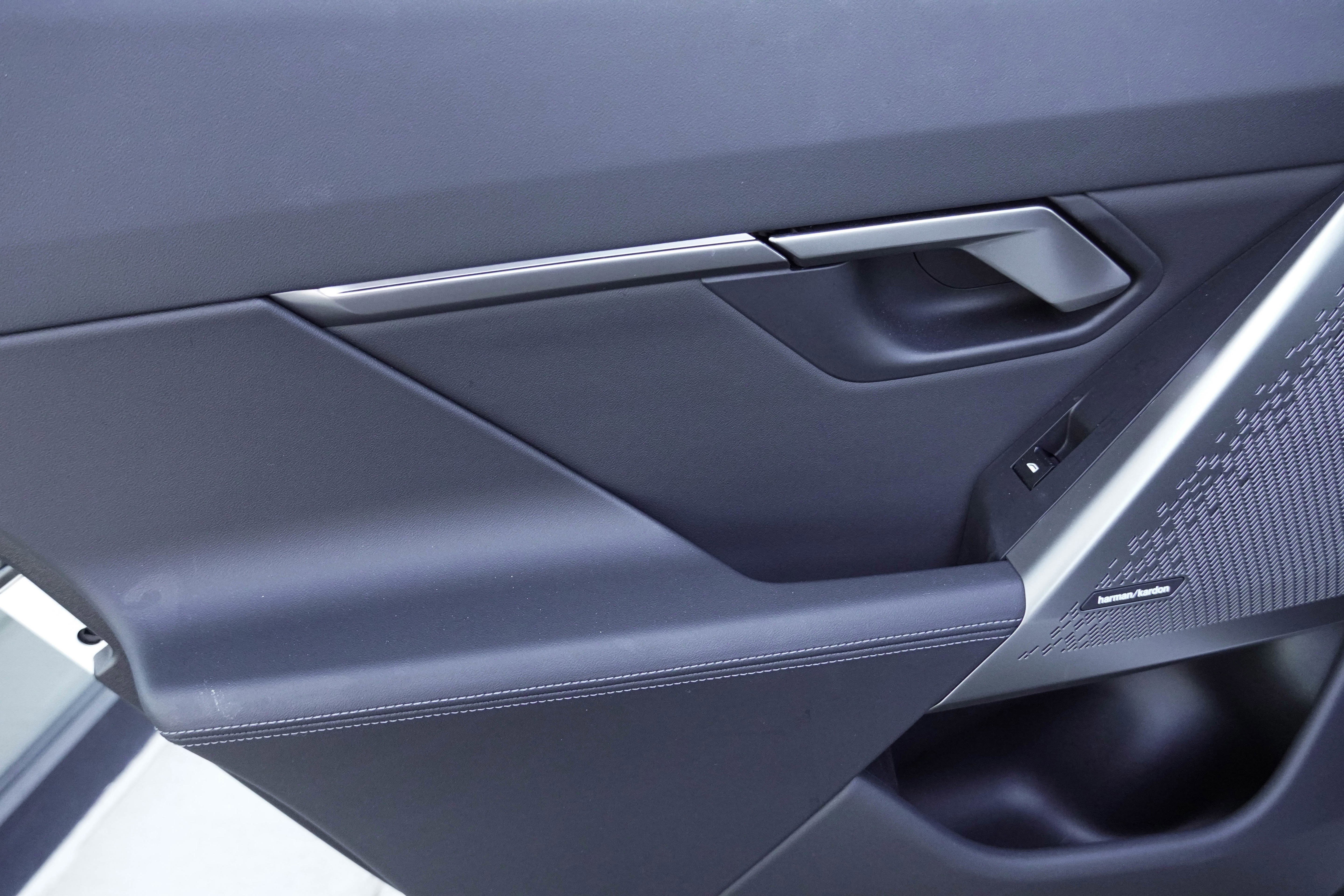 Used 2024 BMW i5 eDrive40i w/ M Sport Package image 34