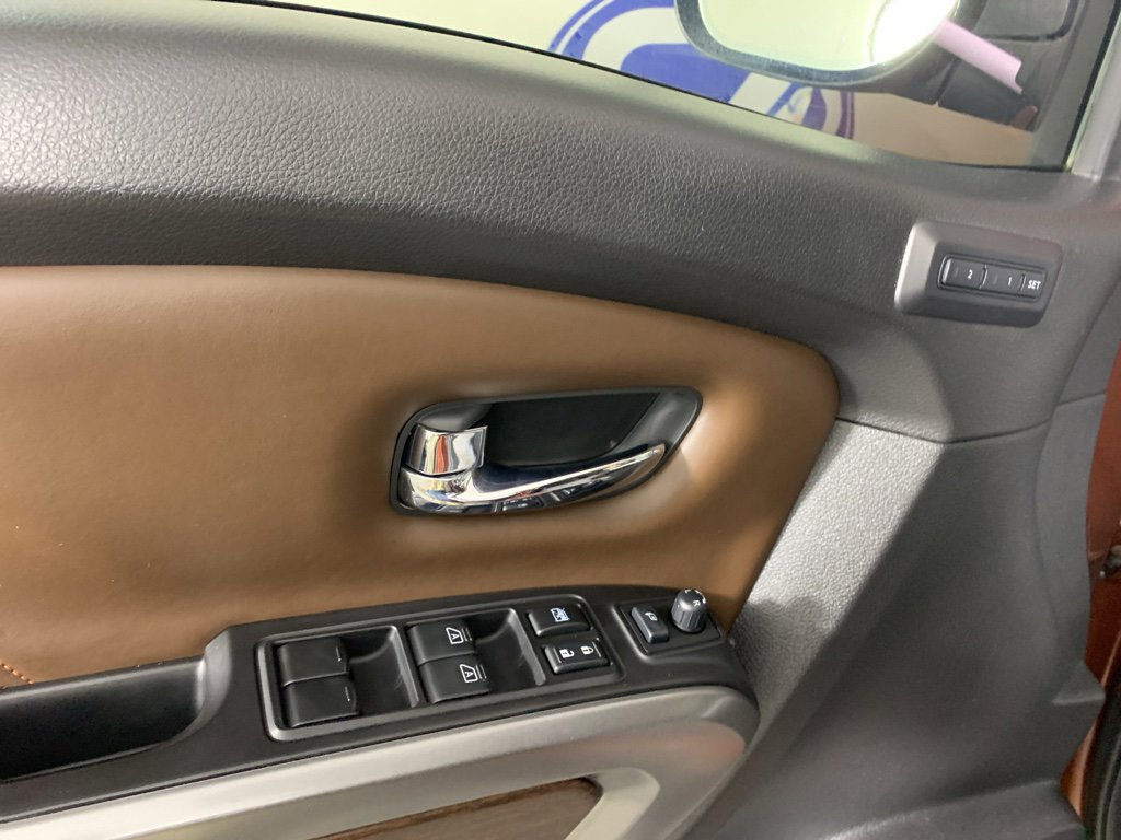 Used 2018 Nissan Titan Platinum Reserve w/ Platinum Utility Package image 14
