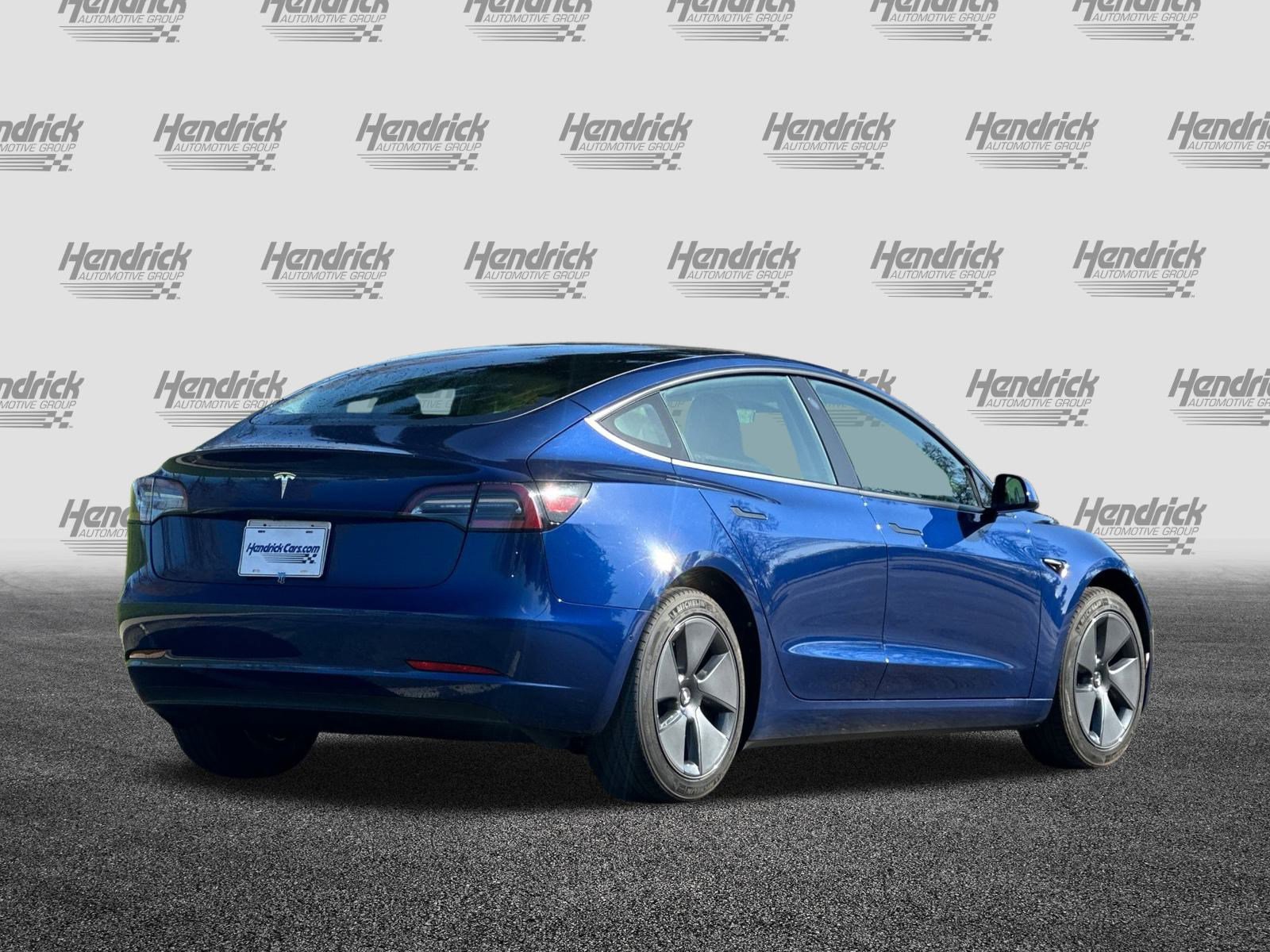 Used 2022 Tesla Model 3 Standard Range image 5