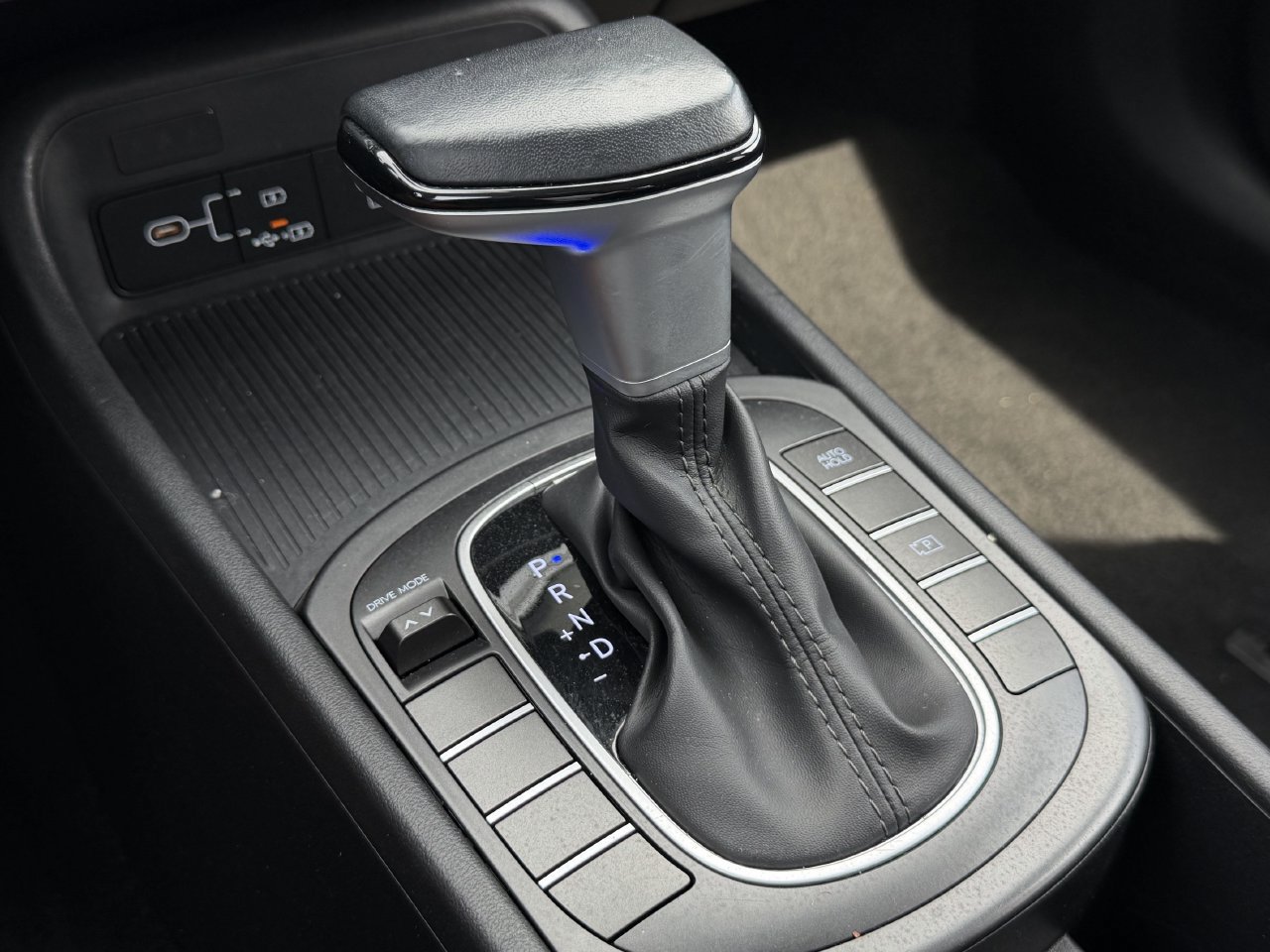 Used 2025 Hyundai Kona SEL FWD image 18