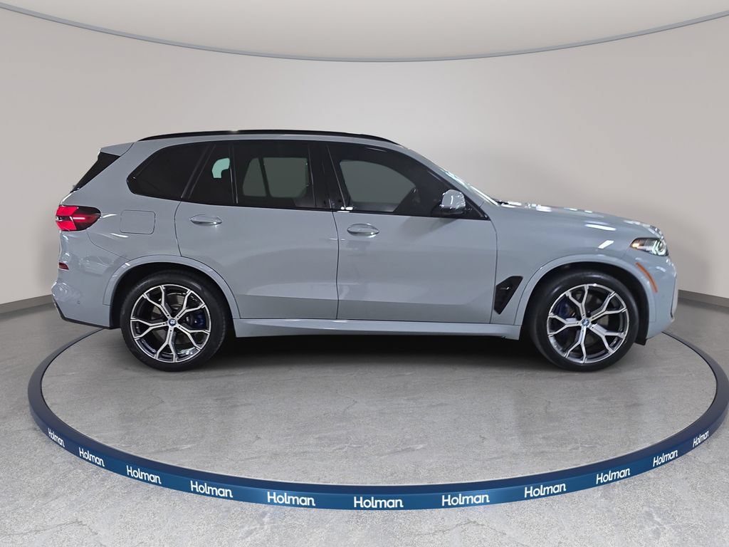 Certified 2024 BMW X5 xDrive50e w/ M Sport Package AWD/4WD image 4