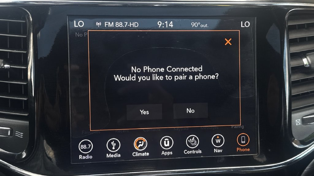 Used 2019 Jeep Grand Cherokee Altitude AWD/4WD image 38