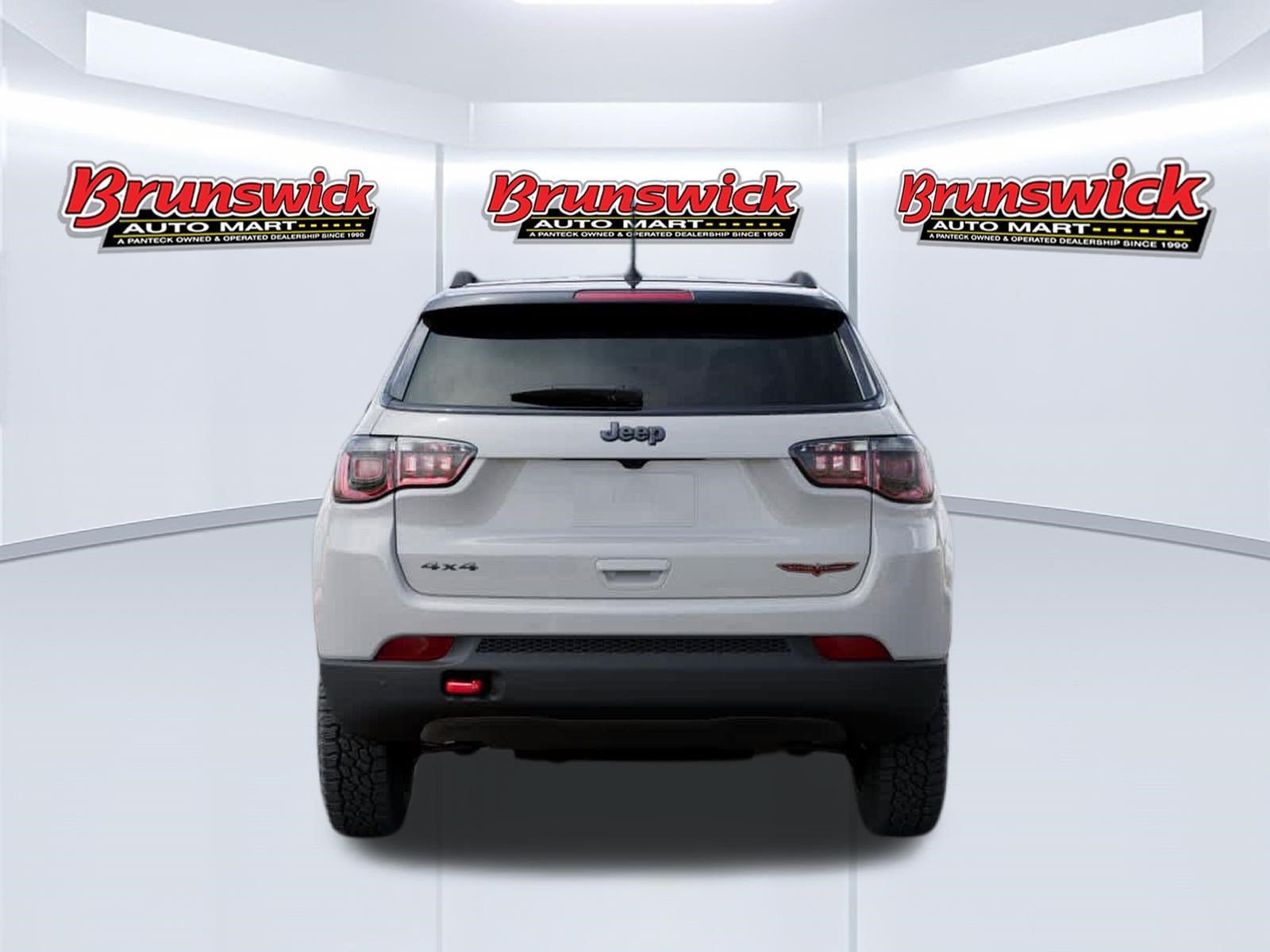 New 2026 Jeep Compass Trailhawk AWD/4WD image 7