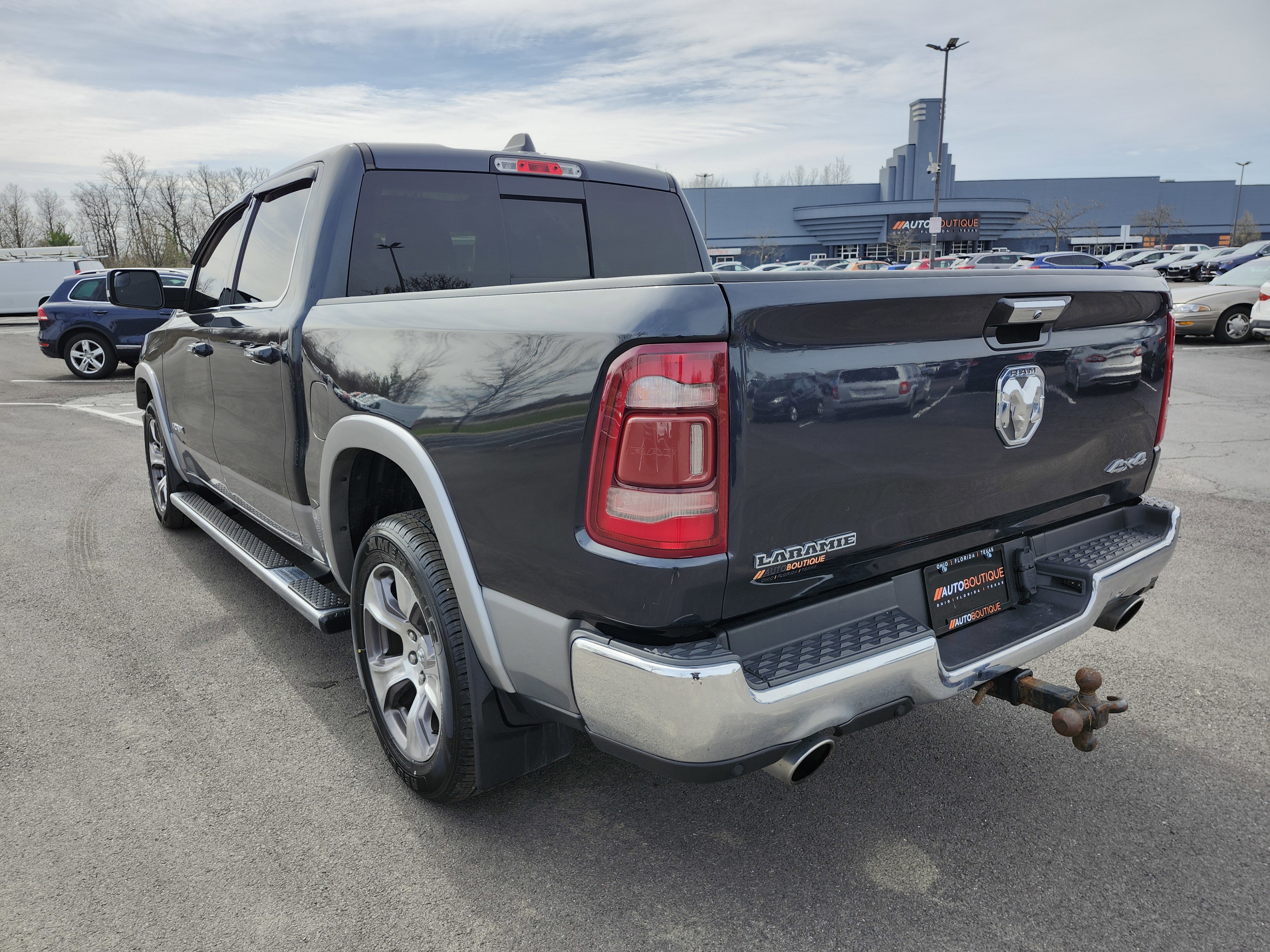 Used 2020 RAM 1500 Laramie AWD/4WD image 17
