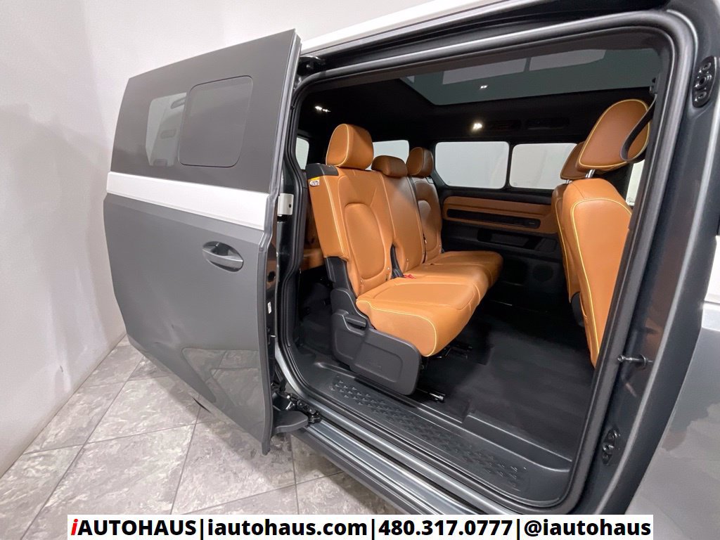 Used 2025 Volkswagen ID. Buzz Pro S Plus RWD image 29