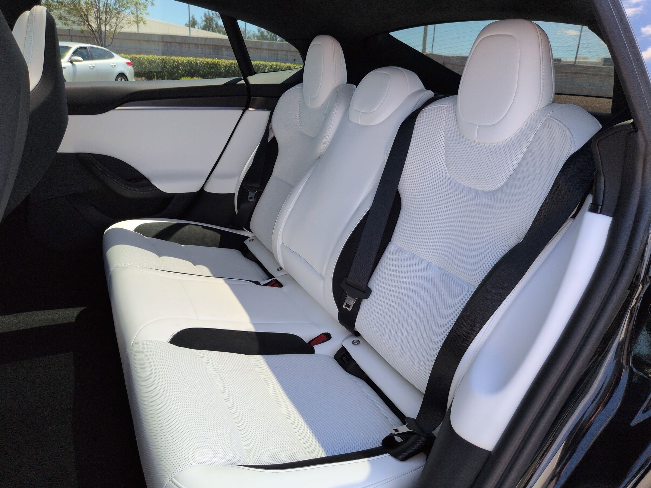 Used 2026 Tesla Model S Plaid image 31