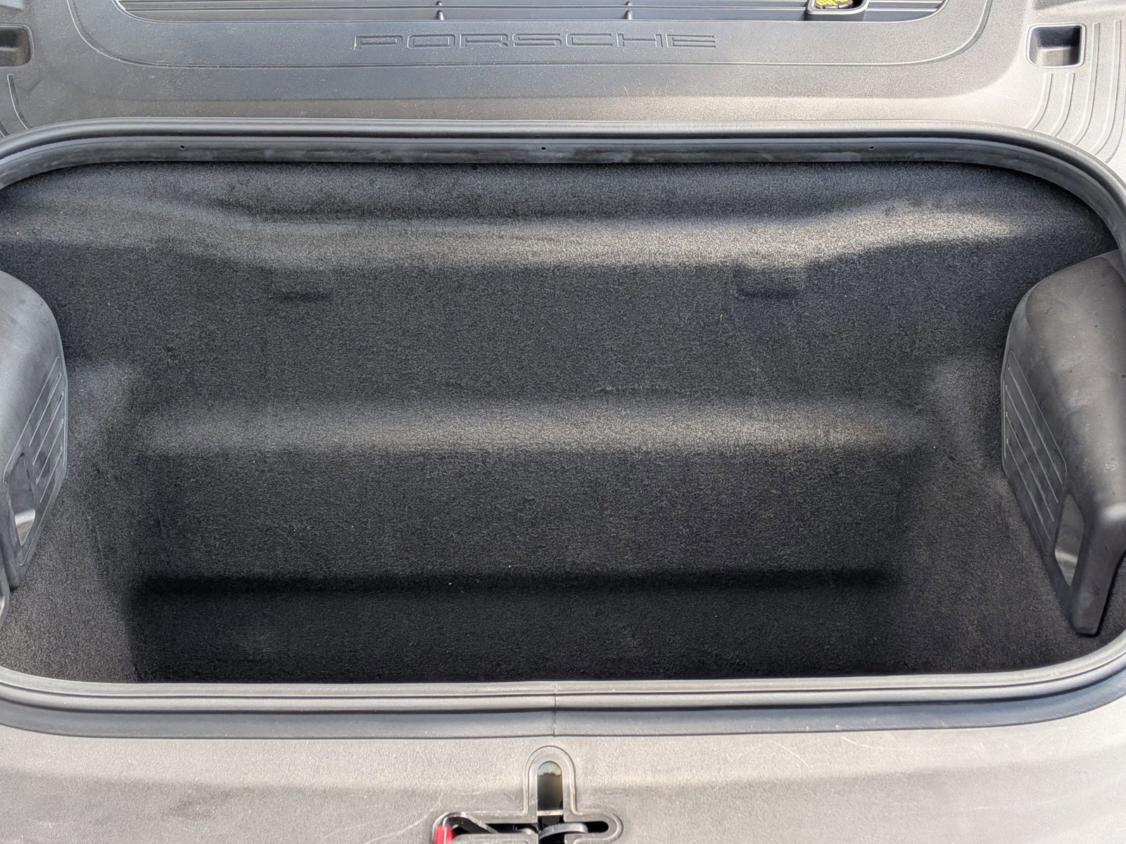 Certified 2018 Porsche 911 Carrera GTS RWD image 17