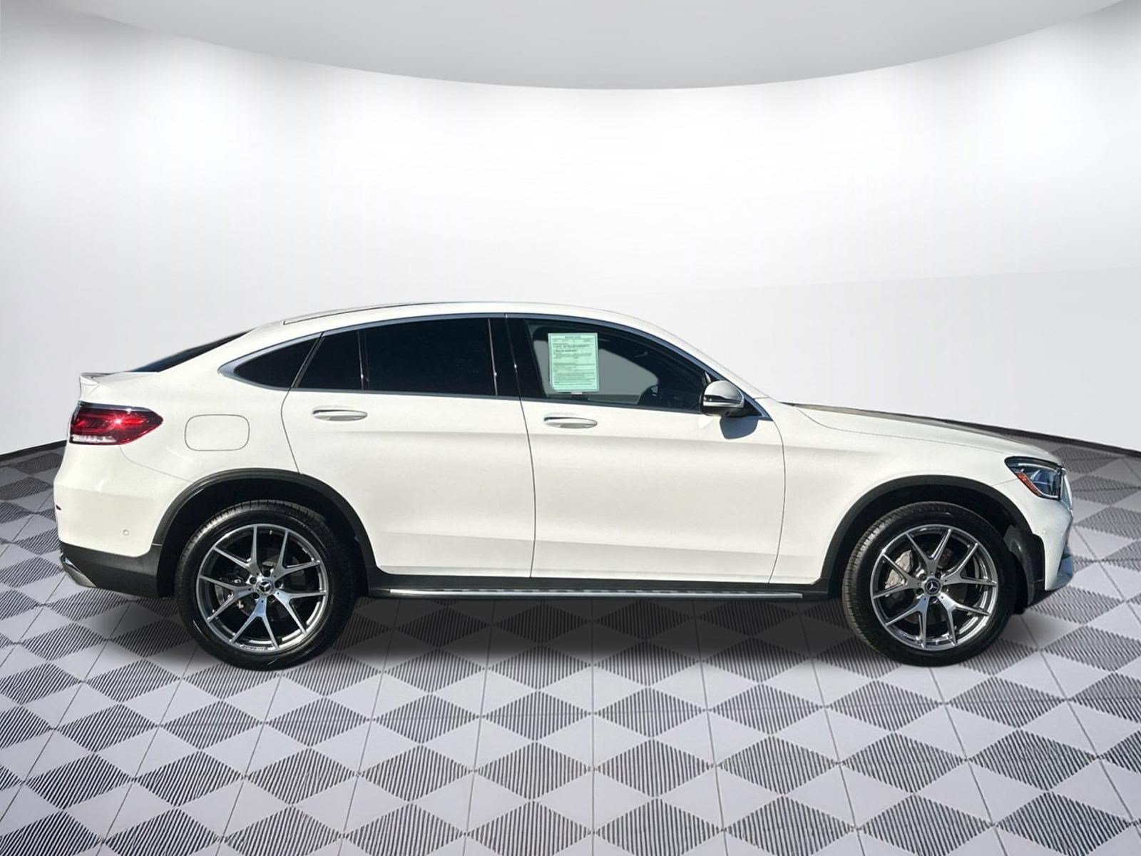 Used 2020 Mercedes-Benz GLC 300 4MATIC Coupe image 8