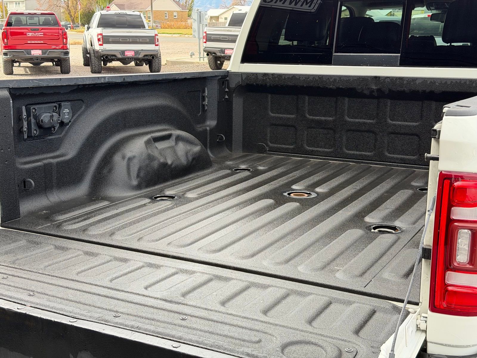 Used 2023 RAM 3500 Laramie AWD/4WD image 9