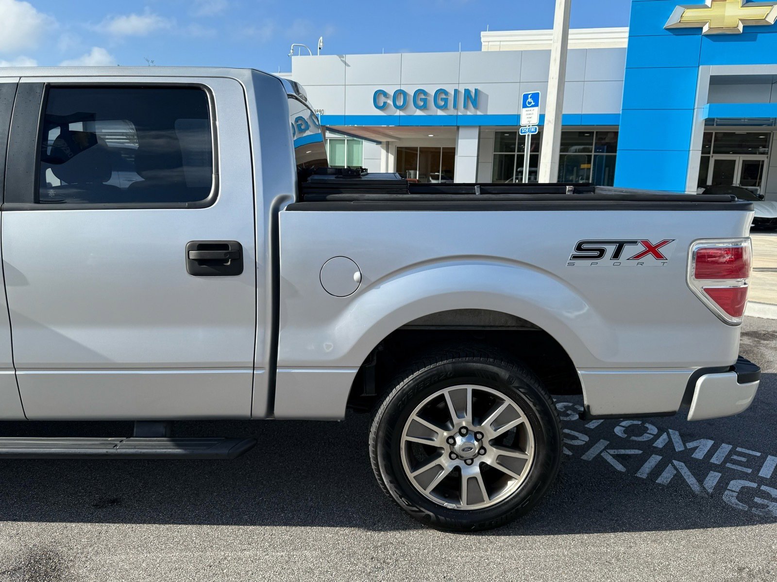 Used 2014 Ford F150 STX w/ Equipment Group 201A Mid image 4