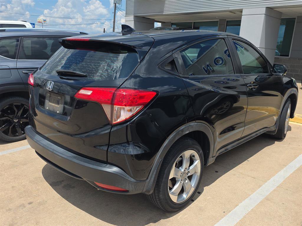 Used 2016 Honda HR-V LX image 10