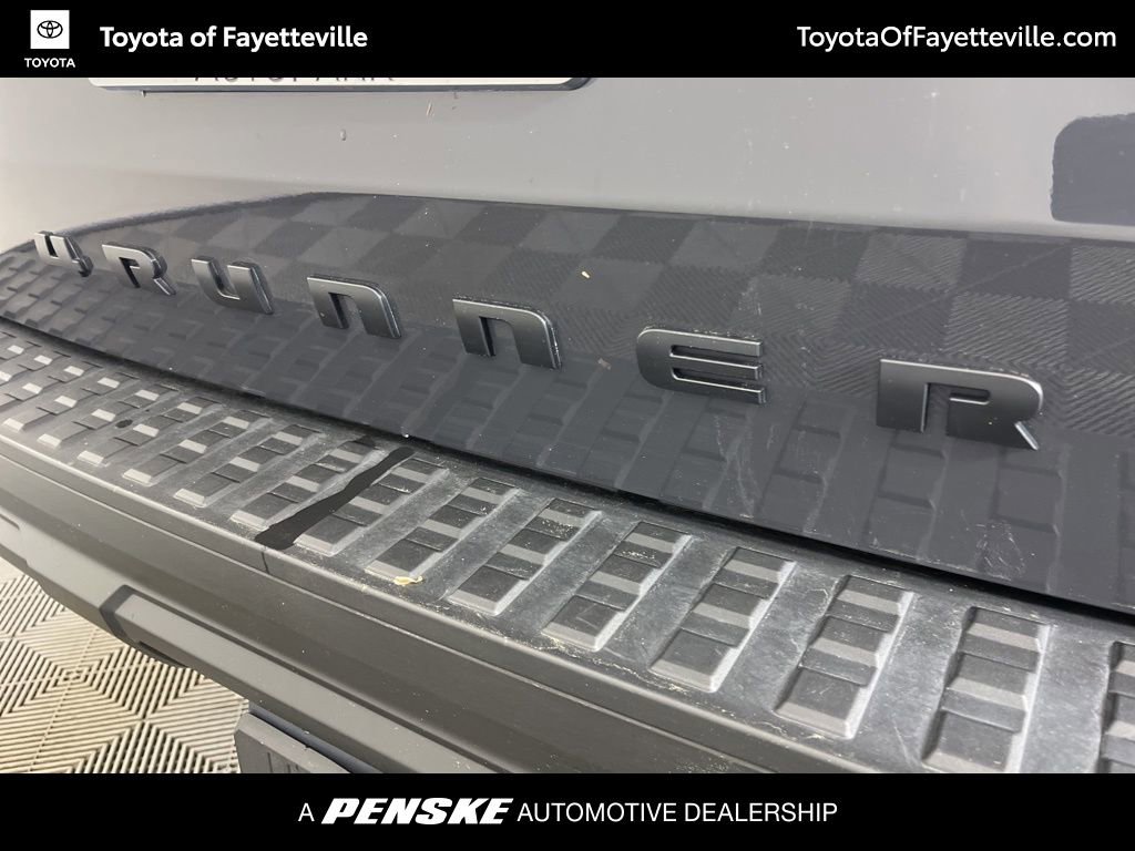 Certified 2025 Toyota 4Runner SR5 AWD/4WD image 3