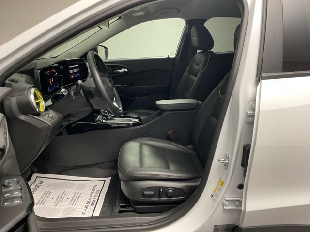 Certified 2025 Chevrolet Trax ACTIV FWD image 14