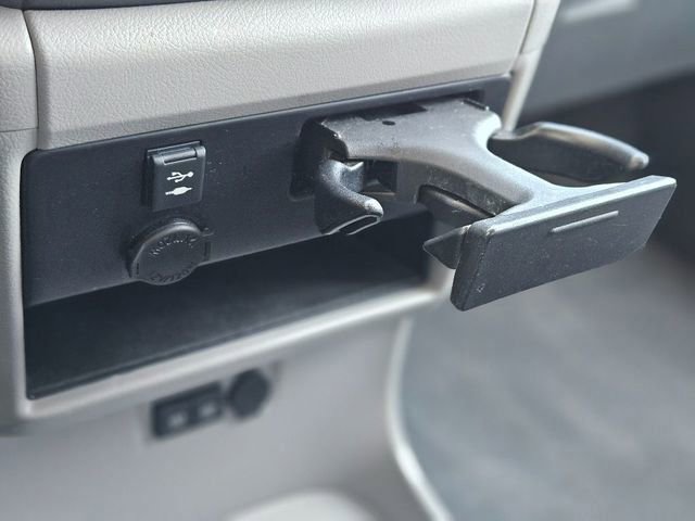 Used 2020 Toyota Sienna L image 24