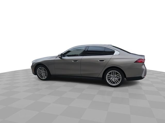 Used 2024 BMW 530i RWD image 6