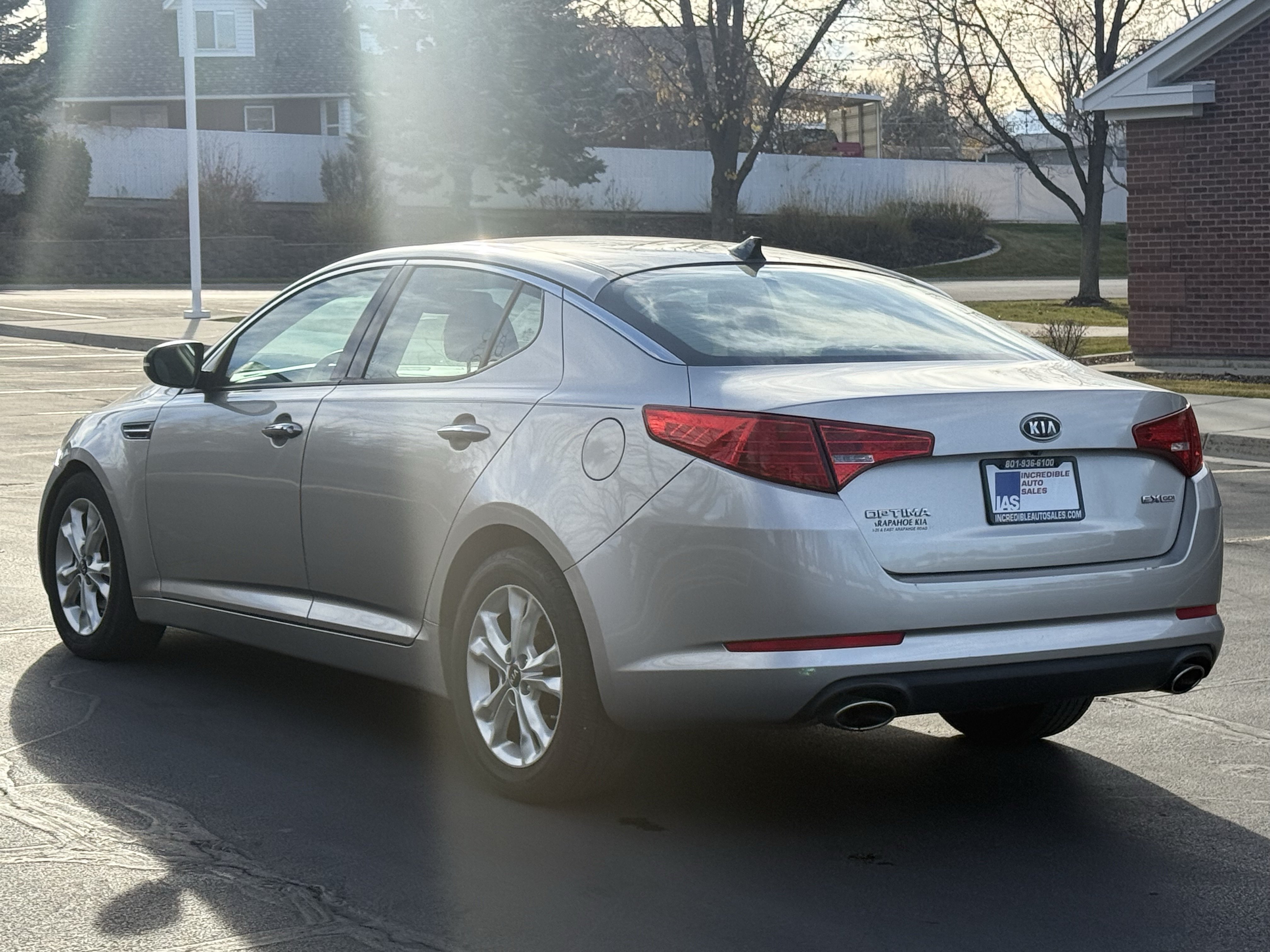 Used 2011 Kia Optima EX w/ Premium Pkg FWD image 8