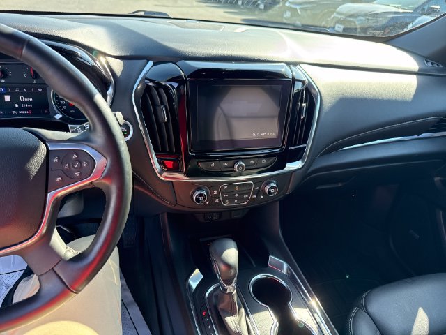 Used 2023 Chevrolet Traverse LT AWD/4WD image 21