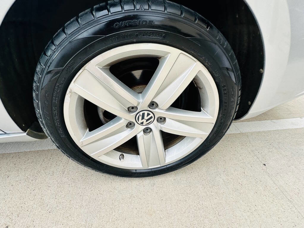 Used 2015 Volkswagen CC Sport FWD image 25