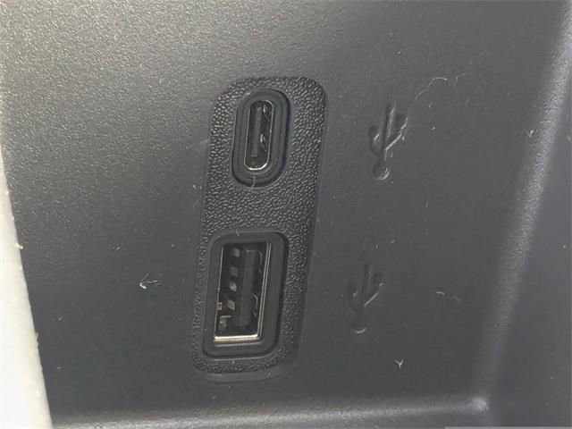 New 2026 GMC Acadia Denali w/ Super Cruise Package image 20