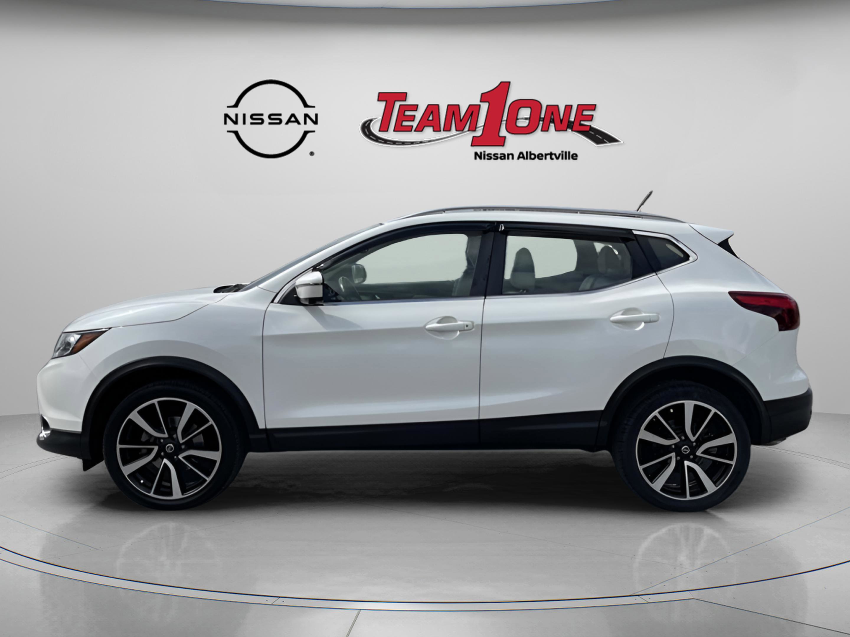 Used 2019 Nissan Rogue Sport SL w/ Premium Package image 5