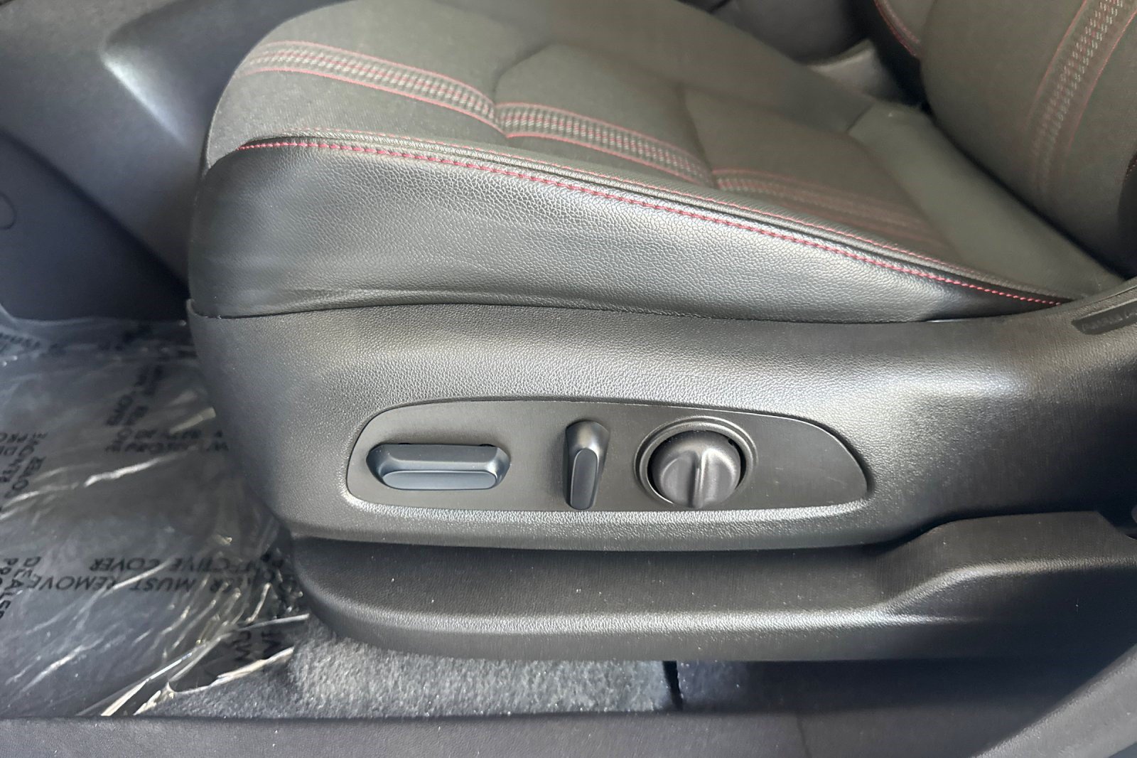 Used 2024 Chevrolet Equinox RS FWD image 14