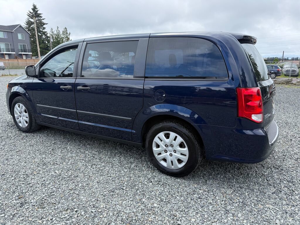Used 2013 Dodge Grand Caravan American Value Package FWD image 3