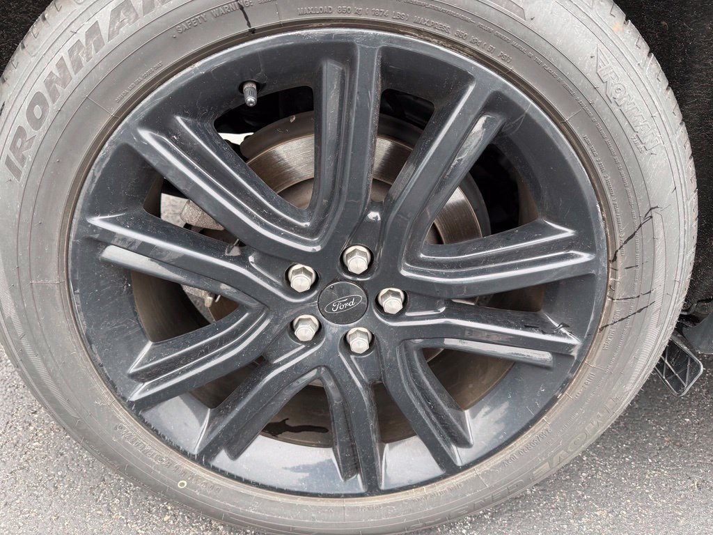 Used 2022 Ford Edge ST-Line w/ Class II Trailer Tow Package AWD/4WD image 28