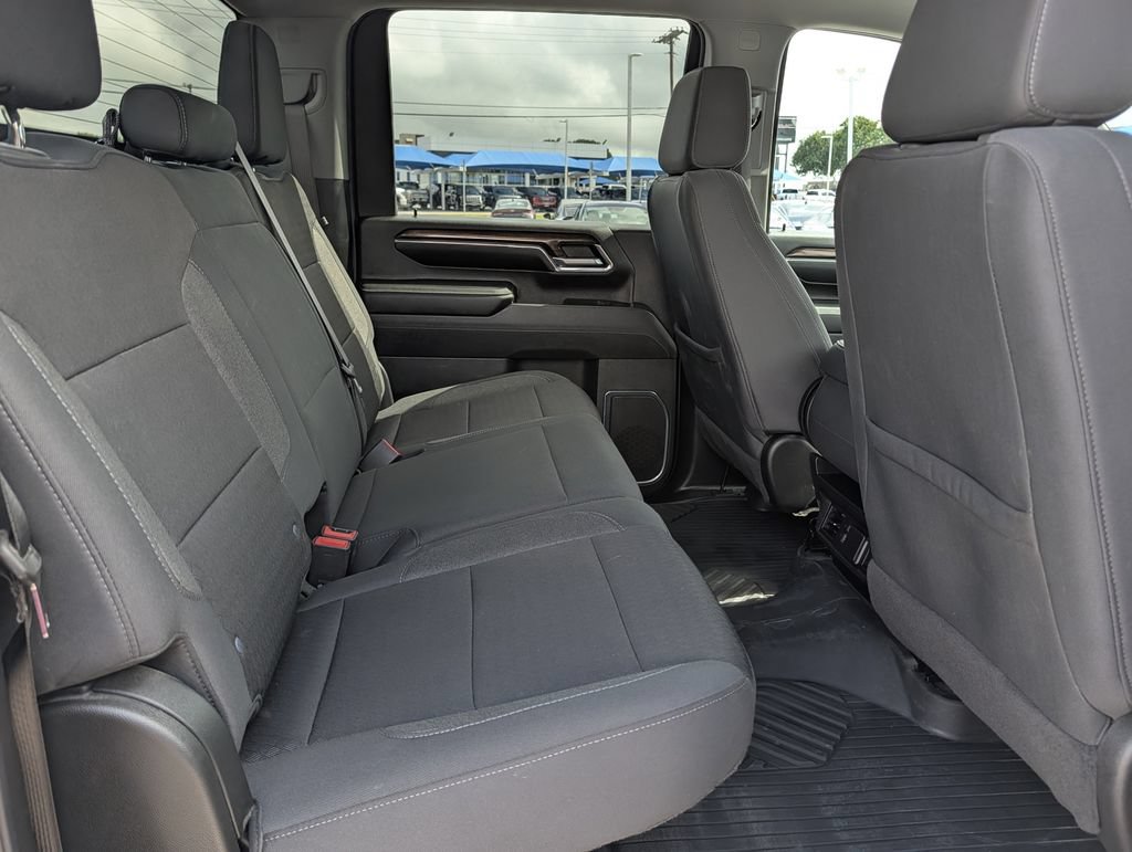 Used 2024 Chevrolet Silverado 2500 LT AWD/4WD image 28