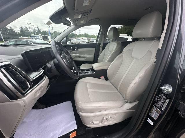 Used 2025 Kia Sorento S AWD/4WD image 21