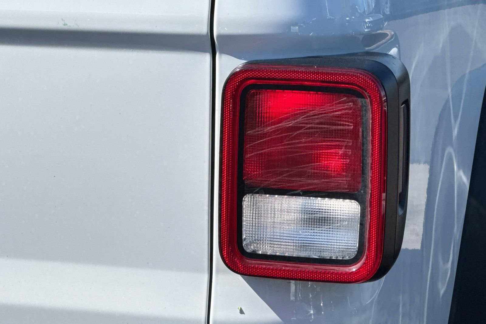 Used 2025 Jeep Gladiator Sport image 47