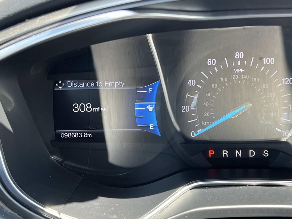 Used 2016 Ford Fusion SE w/ Equipment Group 202A FWD image 16