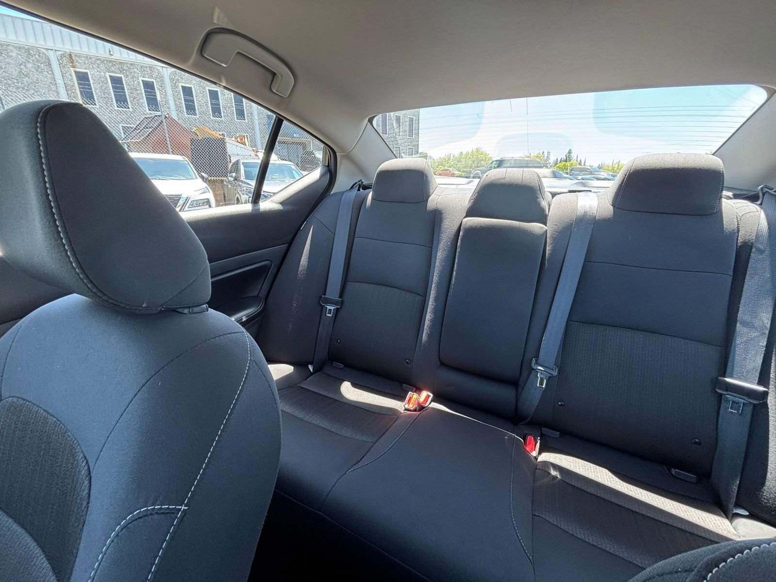 Used 2025 Nissan Altima 2.5 SV FWD image 39