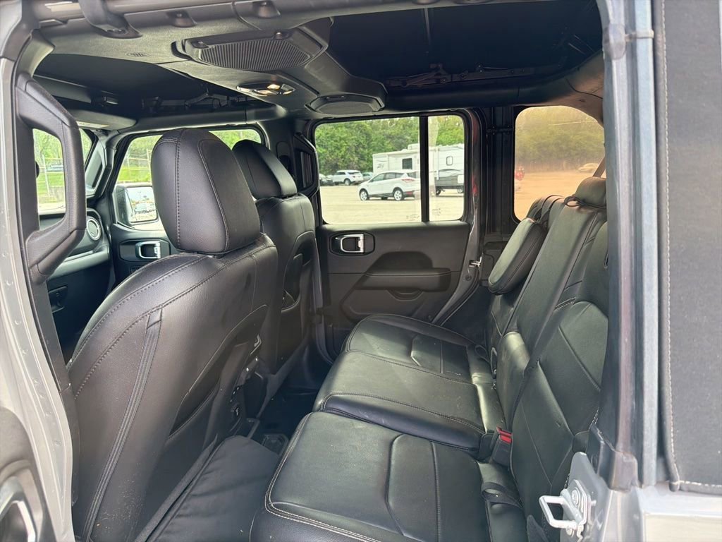 Used 2023 Jeep Wrangler Unlimited Sahara w/ Cold Weather Group image 9