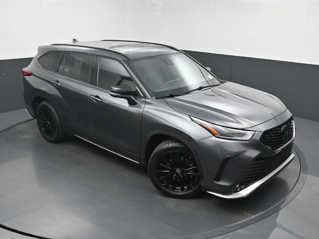 Used 2023 Toyota Highlander XSE FWD image 33