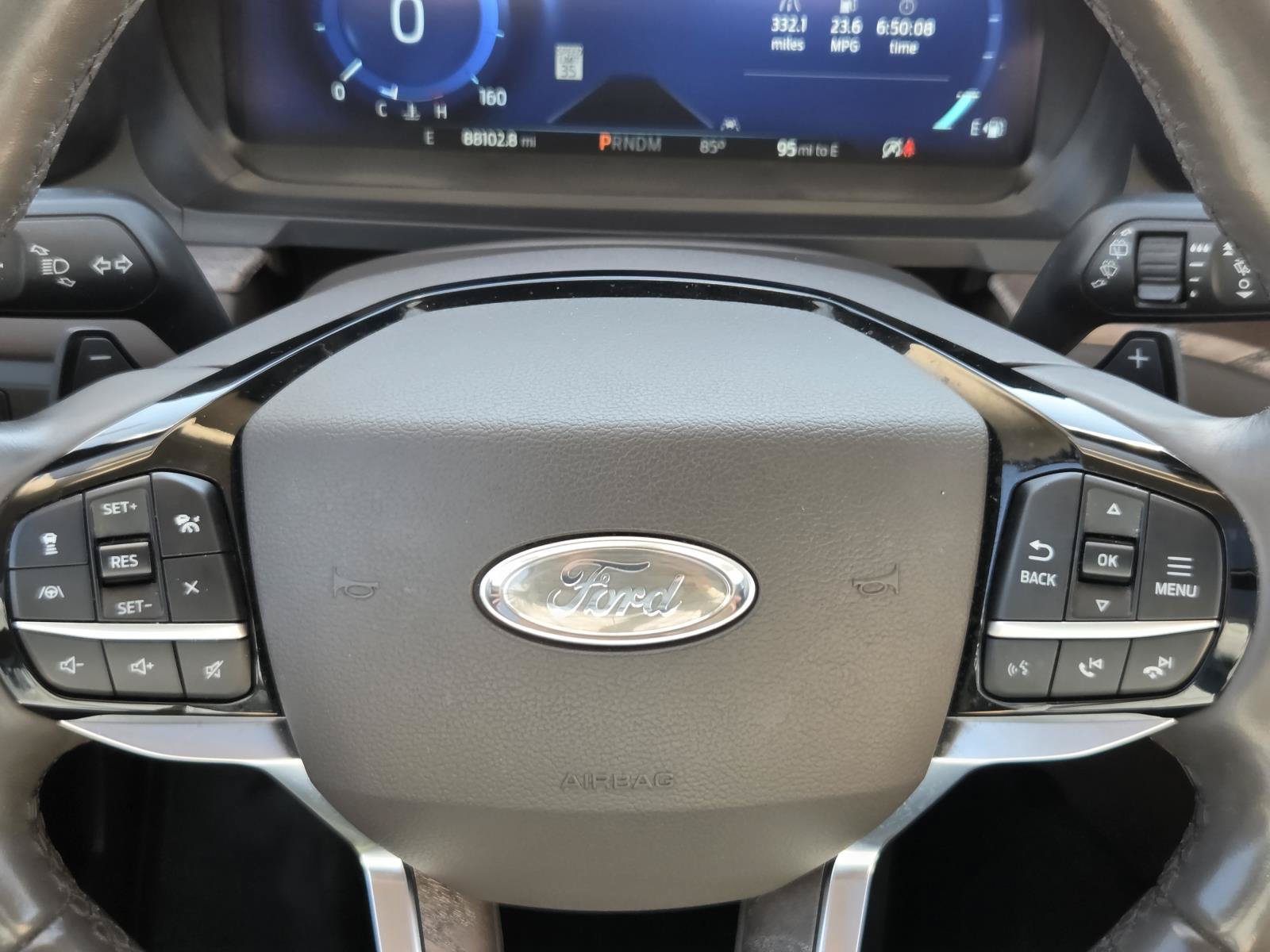 Used 2021 Ford Explorer Platinum w/ Equipment Group 601A AWD/4WD image 27